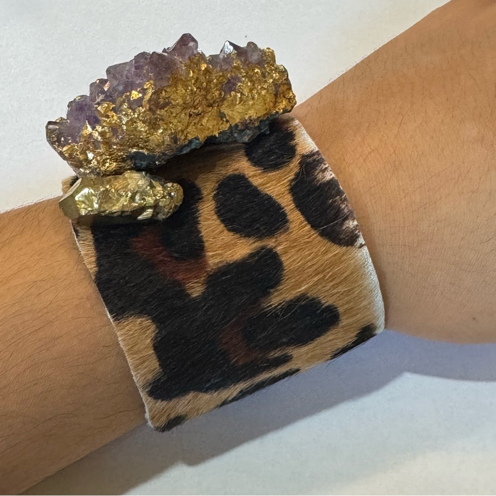 Amethyst Stone Dyed Calf Hair Leather Leopard Print Metal Shell Bracelet - Picture 4 of 9